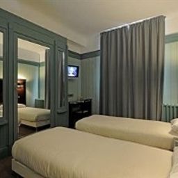 Room Le Grand Hotel Fotos