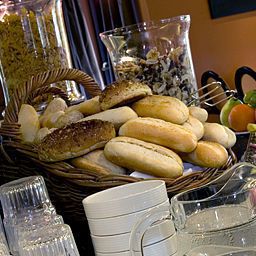 Буфет Van der Valk Hotel Heerlen Fotos