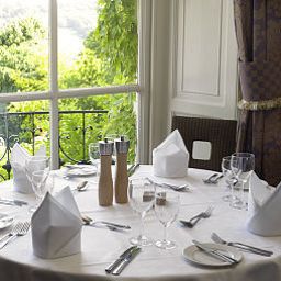 Salle du petit-déjeuner située dans le restaurant Combe Grove Manor Fotos