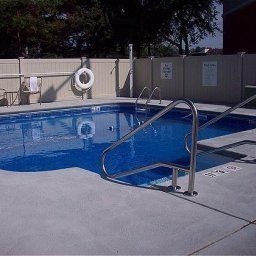Pool Days Inn Saugus Logan Airport Fotos
