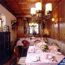 Sala de desayuno en el restaurante Bierwirt Fotos