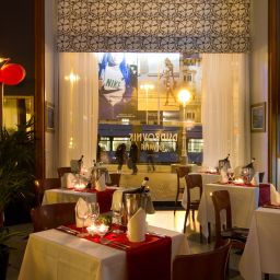 Salle du petit-déjeuner située dans le restaurant Dubrovnik Fotos