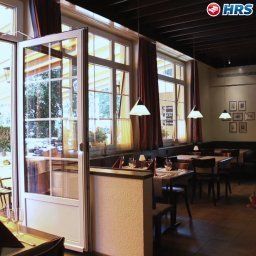 Breakfast room within restaurant Jardin Fotos