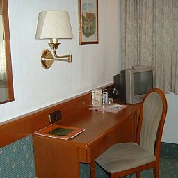Room Luga Fotos