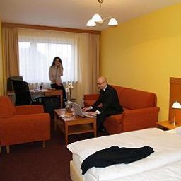 Room Hamburg Garni Fotos