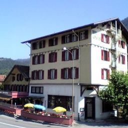 Außenansicht Alpenrose Fotos