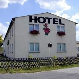 Exterior view Zur Rose Fotos