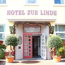 Exterior view Zur Linde Fotos