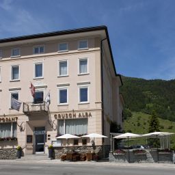 Exterior view Hotel Crusch Alba Fotos