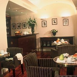 Breakfast room within restaurant Golden Tulip Washington Opera Fotos