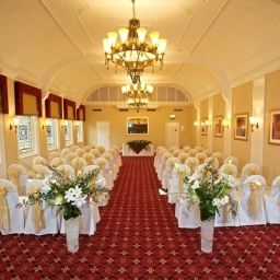  County Hotel by Thistle Fotos