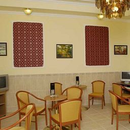 Hall Korona Fotos