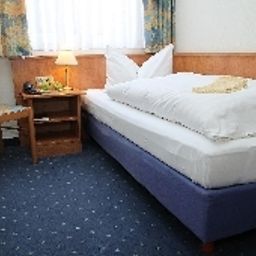 Chambre Im Europahaus Fotos