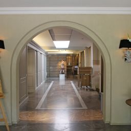 Hall La Butte aux Bois Fotos
