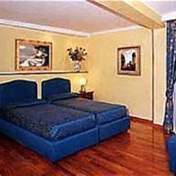 Zimmer Centro Fotos