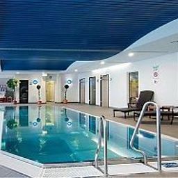 Pool Holiday Inn DRESDEN Fotos
