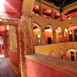 Hall Cour des Loges Fotos