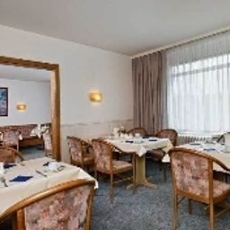 Salle du petit-déjeuner Days Inn (ex Andor Hotel Europa) Fotos