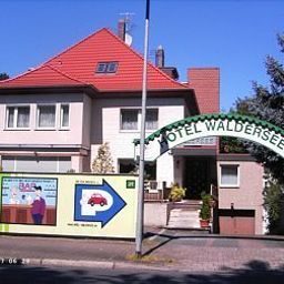 Außenansicht Waldersee Fotos
