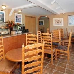 Restaurant Comfort Inn Ship Creek Fotos