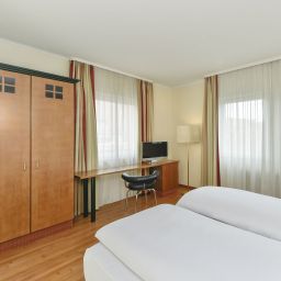 Vue extérieure NH München am Ring Fotos