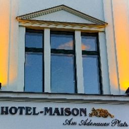 Widok zewnętrzny Maison am Adenauerplatz Fotos