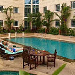 Pool Rendezvous Grand Hotel Singapore Fotos