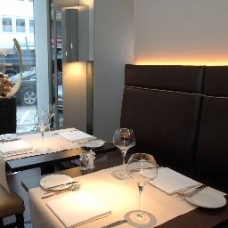 Salle du petit-déjeuner située dans le restaurant Best Western Cristal Fotos