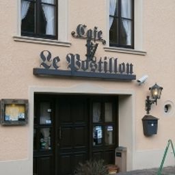 Widok zewnętrzny Le Postillon Fotos