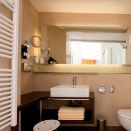 Camera da bagno Stoiser Thermenhotel Fotos