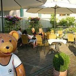 Terrasse Teddybärenhotel Peterhof Fotos