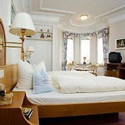 Teddybärenhotel Peterhof Fotos