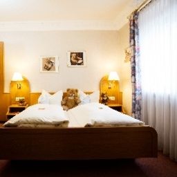  Teddybärenhotel Peterhof Fotos