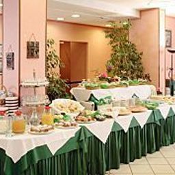 Buffet Nettuno Ferrara B&B Hotel Fotos