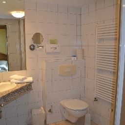 Bathroom Post Fotos