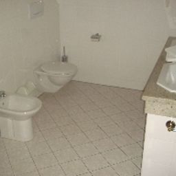 Bathroom Post Fotos