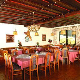 Sala de desayuno en el restaurante Riesberghof Ferien-Hotel Fotos
