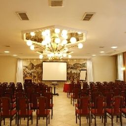 Sala de reuniones Benczúr Fotos