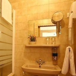 Bathroom Hunor Fotos