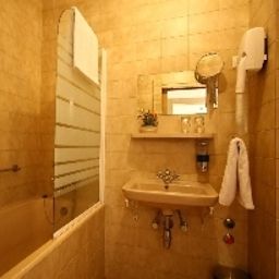 Bathroom Hunor Fotos