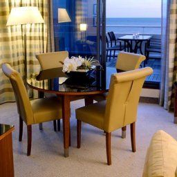Номер Riviera Marriott Hotel La Porte de Monaco Fotos