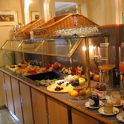 Buffet Jurine Mitte Fotos