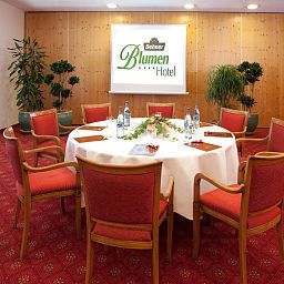 Sala de reuniones Dehner Blumen Hotel Fotos