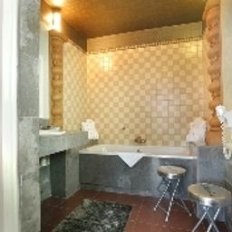 Salle de bains de Gramont QUALYS-HOTEL Fotos