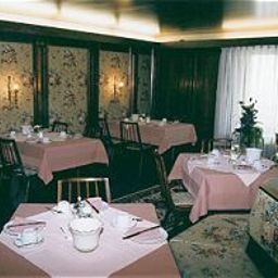 Breakfast room within restaurant Petershof Fotos