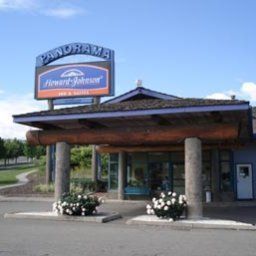 Vista esterna Howard Johnson Inn Kamloops Fotos