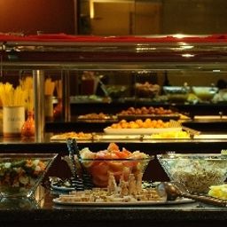 Sala de desayuno en el restaurante Comtes D' Urgell Fotos