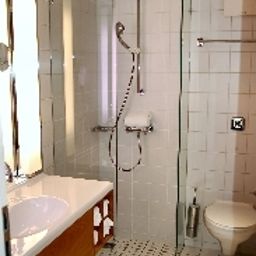 Bathroom Albergo Fotos