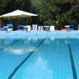 Pool Holiday Hill Fotos