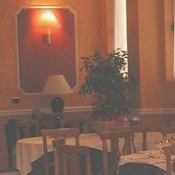 Sala de desayuno en el restaurante Poledrini Fotos